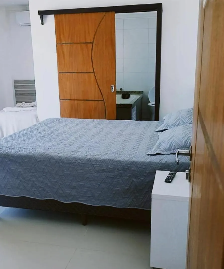 Pousada Familia Eleuterio Penha  Värdshus Penha (Santa Catarina)